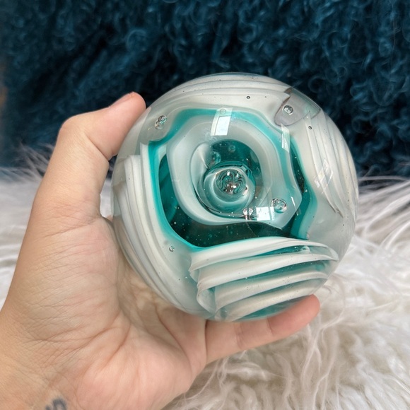 Handmade Dynasty Gallery 3lb Glass Orb Decor Teal / Turquoise & White w/ Bubbles - Picture 7 of 13